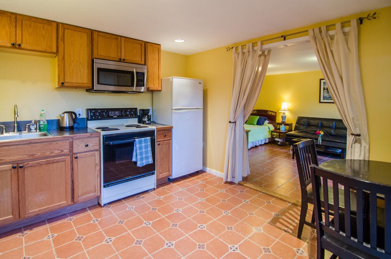 Inn At Charlotte B&B Μπέρλινγκτον Εξωτερικό φωτογραφία