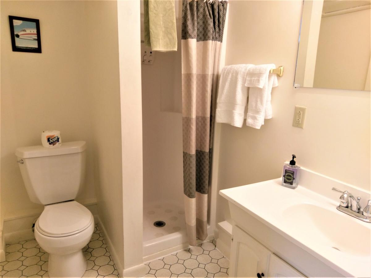 Inn At Charlotte B&B Μπέρλινγκτον Εξωτερικό φωτογραφία