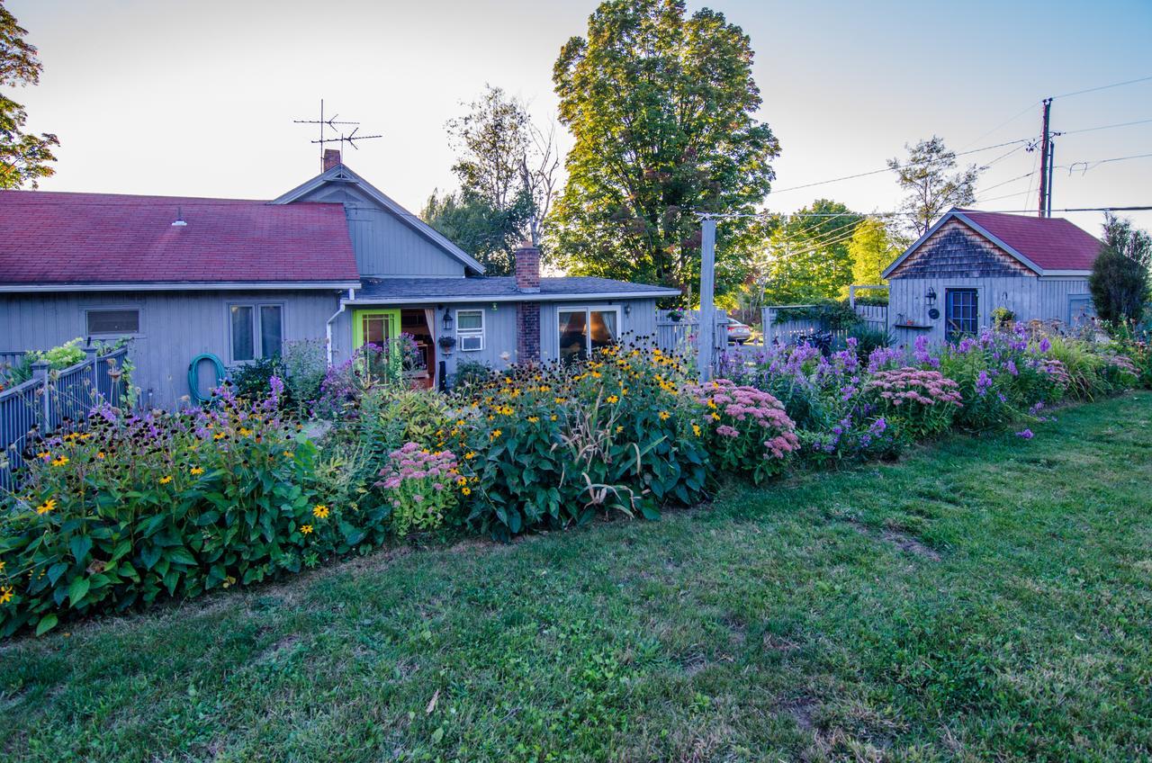 Inn At Charlotte B&B Μπέρλινγκτον Εξωτερικό φωτογραφία
