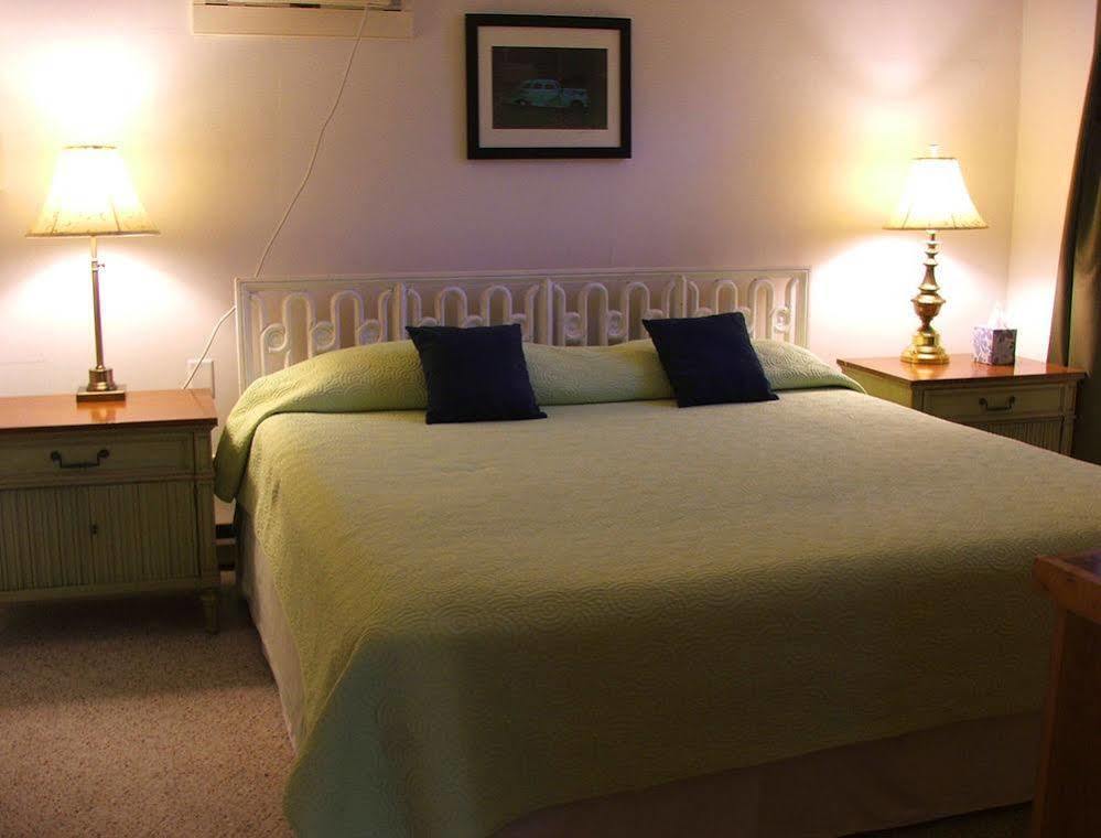 Inn At Charlotte B&B Μπέρλινγκτον Εξωτερικό φωτογραφία
