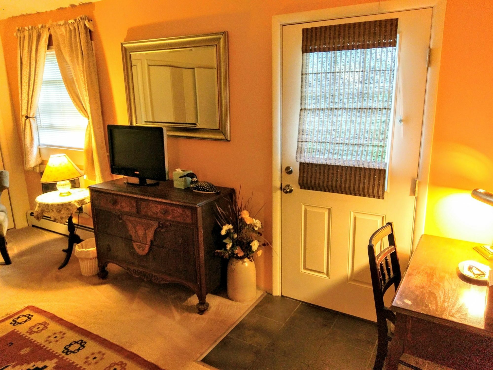 Inn At Charlotte B&B Μπέρλινγκτον Εξωτερικό φωτογραφία